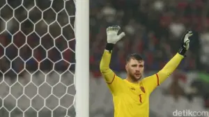 Ajax Sikat Maarten Paes dari FC Dallas: Kiper Timnas Indonesia Dinilai Spesial dan Bermental Pemimpin