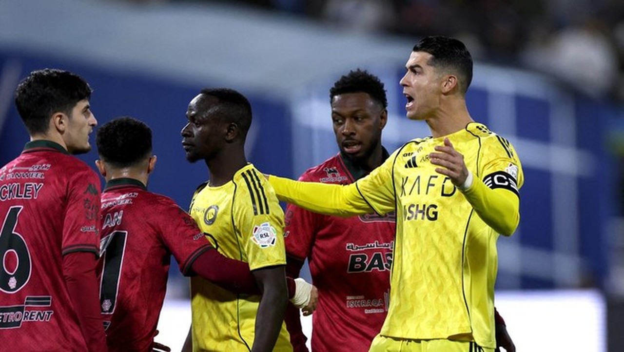 Al Nassr vs Al Kholood: Ronaldo Sumbang Gol, Tim Riyadh Pesta Tiga Poin di Liga Arab Saudi