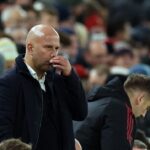 Arne Slot Tegaskan Liverpool Tak Akan Rekrut Pemain Baru Meski Lini Belakang Sedang Krisis Hebat