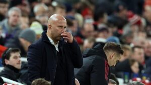 Arne Slot Tegaskan Liverpool Tak Akan Rekrut Pemain Baru Meski Lini Belakang Sedang Krisis Hebat