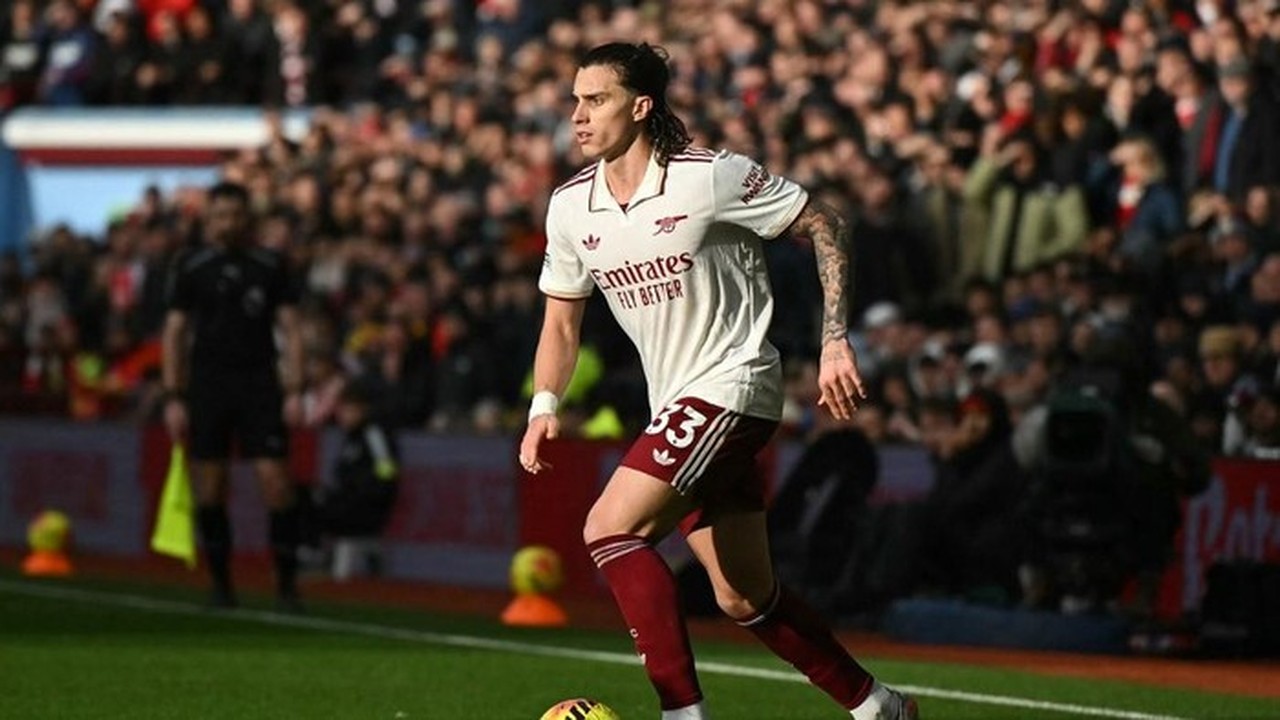 Arsenal Bidik Kemenangan Atas Manchester United, Riccardo Calafiori Berpacu dengan Waktu Jelang Laga