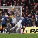 Arsenal Bungkam Leeds United dengan Dua Gol Cepat di Babak Pertama, Amankan Keunggulan Sementara