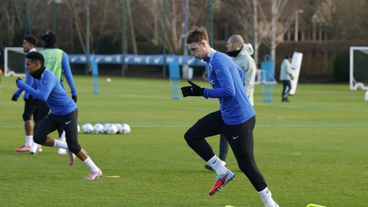 Chelsea Tekuk Pafos 1-0 Tanpa Cole Palmer, Liam Rosenior Beri Kabar Terbaru Soal Cedera Sang Bintang