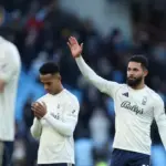 Douglas Luiz Resmi Kembali ke Aston Villa, Tinggalkan Nottingham Forest untuk Atasi Krisis Gelandang