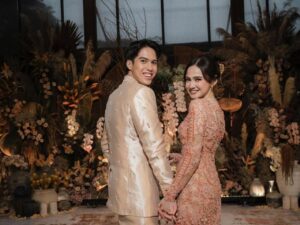 El Rumi Resmi Melamar Syifa Hadju di Hutan Kota Senayan, Usung Konsep Intimate dan Elegan