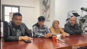Gugat Denada, Ressa Rizky Akui Cemburu pada Perlakuan Sang Penyanyi Terhadap Aisha yang Sakit