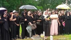 Kenangan M. Feroz Tentang Jamuan Makan Terakhir Lula Lahfah Bersama Keluarga Sebelum Meninggal Dunia