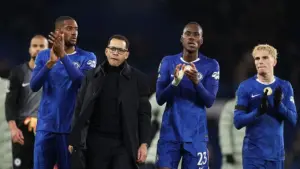 Liam Rosenior Tegaskan Peran Kepala Pelatih Chelsea: Fokus Taktik, Tak Urusi Bursa Transfer