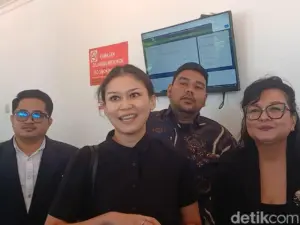 Marissa Anita dan Andrew Trigg Resmi Bercerai, PN Jakarta Pusat Kabulkan Gugatan Lewat E-Court Marissa Anita dan Andrew Trigg Resmi Bercerai, PN Jakarta Pusat Kabulkan Gugatan Lewat E-Court