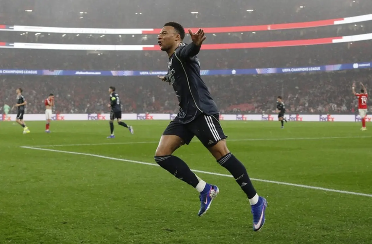 Mbappe Bungkam Pesaing, Melaju Sendirian Puncaki Daftar Top Skor Liga Champions dengan 13 Gol