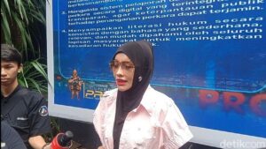 Richard Lee Ajukan Praperadilan Status Tersangka, Doktif Singgung Dugaan Pembohongan Publik Richard Lee Ajukan Praperadilan Status Tersangka, Doktif Singgung Dugaan Pembohongan Publik