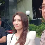 Sarwendah Serahkan Bukti Anak Kandung ke Polisi, Bantah Tudingan Fitnah Asal-Usul Thalia Putri Onsu
