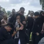 Suasana Haru Pemakaman Lucky Widja di TPU Jeruk Purut: Isak Tangis Sang Ibunda Pecah di Liang Lahad