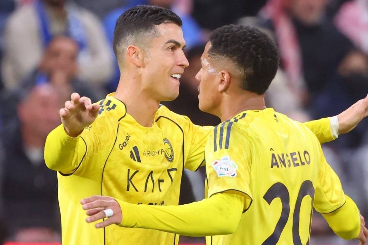 Al Nassr Kokoh di Puncak Klasemen Liga Arab Saudi, Ronaldo dan Coman Bawa Kemenangan Telak 4-0 Al Nassr Kokoh di Puncak Klasemen Liga Arab Saudi, Ronaldo dan Coman Bawa Kemenangan Telak 4-0