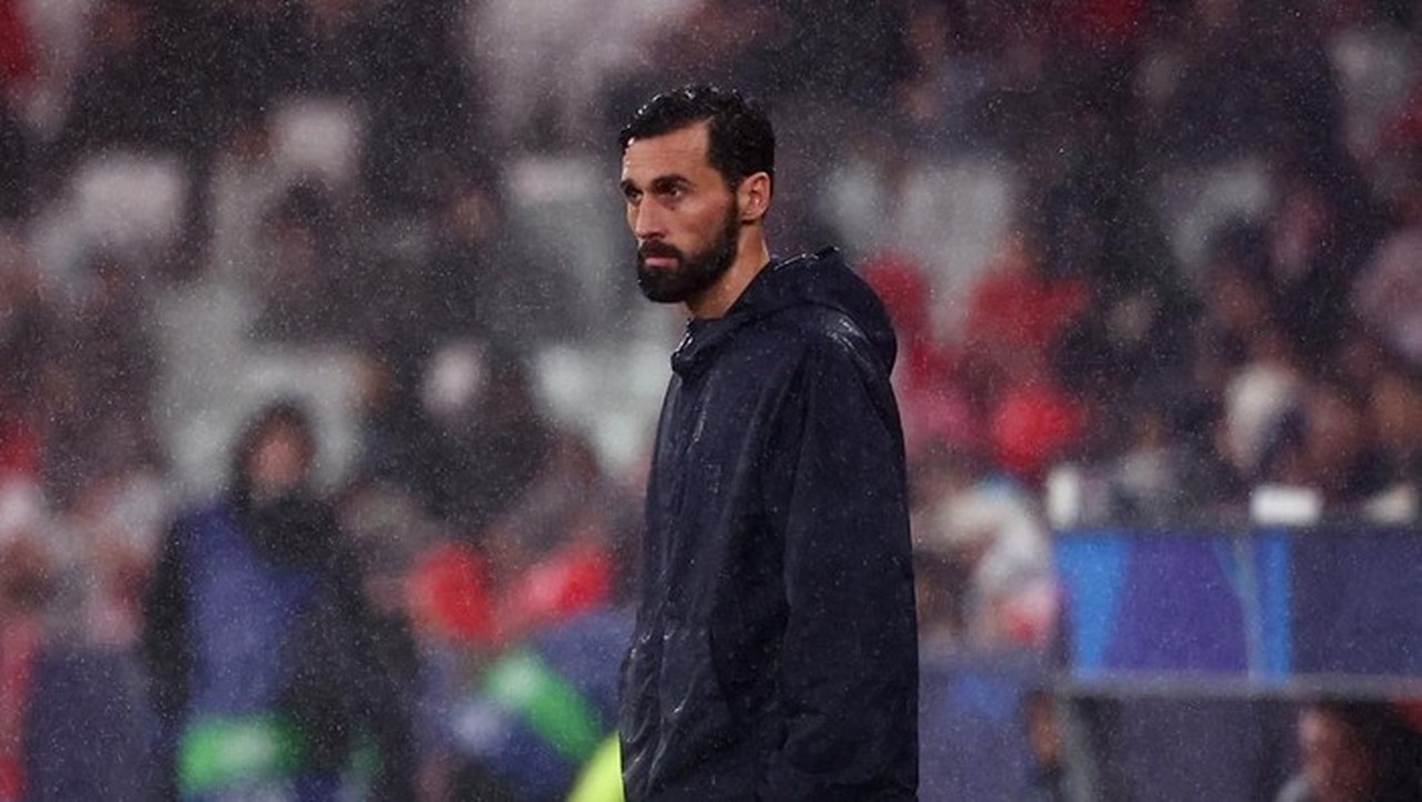 Alvaro Arbeloa Minta Fans Real Madrid Tetap Dukung Tim di Tengah Keterpurukan Performa Alvaro Arbeloa Minta Fans Real Madrid Tetap Dukung Tim di Tengah Keterpurukan Performa