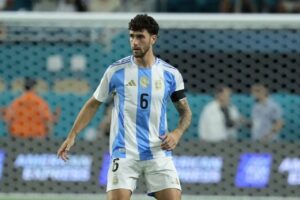 AS Roma dan Juventus Intensifkan Perburuan Marcos Senesi, Bek Bournemouth yang Berstatus Bebas Transfer