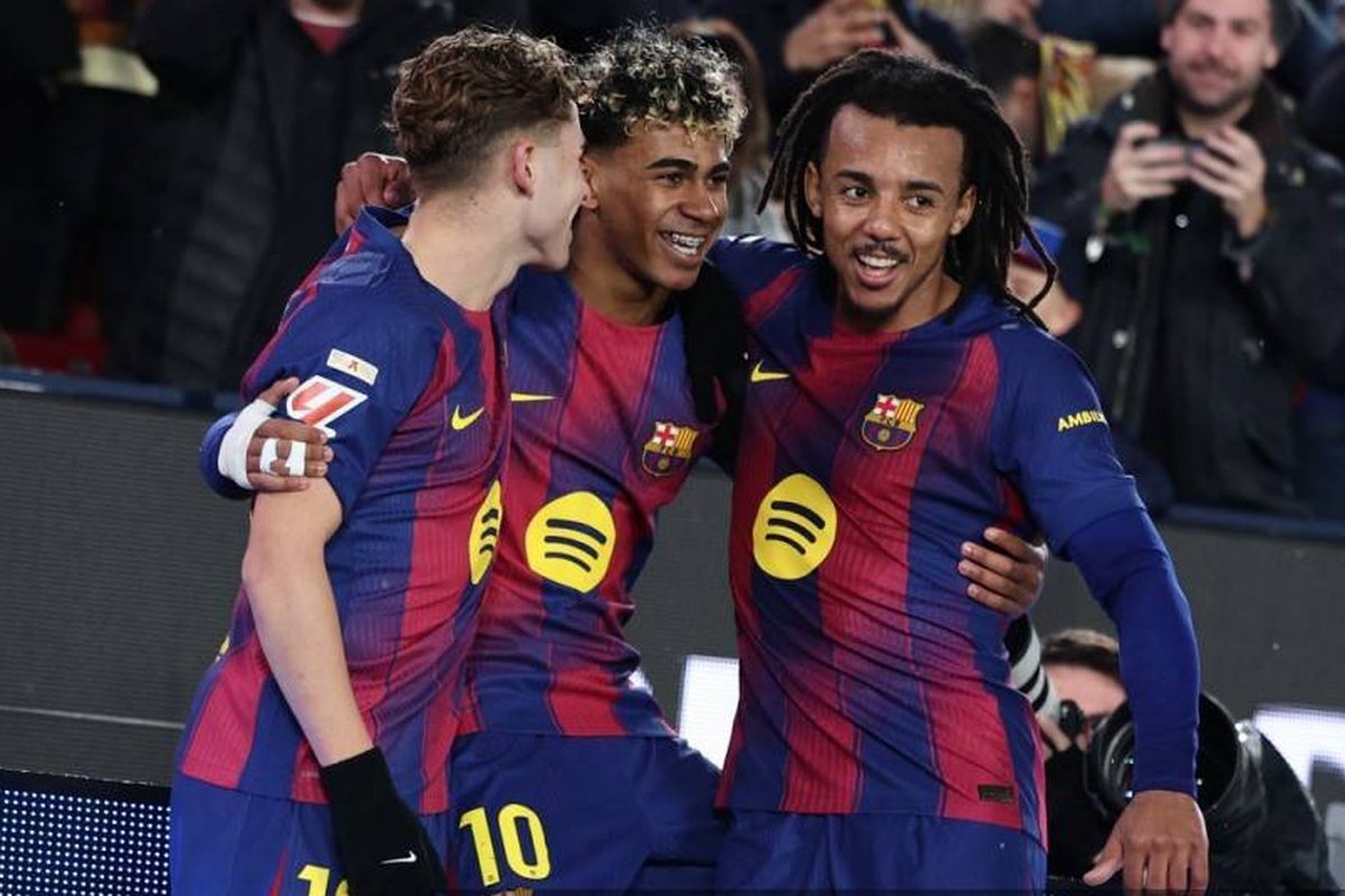Barcelona Ungkap Program Nutrisi Khusus untuk Lamine Yamal yang Tetap Berpuasa Selama Laga Krusial LaLiga Barcelona Ungkap Program Nutrisi Khusus untuk Lamine Yamal yang Tetap Berpuasa Selama Laga Krusial LaLiga