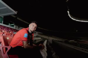 Bek Persija Shayne Pattynama Tak Sabar Kunjungi Maluku Utara, Siap Hadapi Malut United di Super League