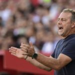 Hansi Flick Evaluasi Performa Bek Sayap Barcelona Setelah Kekalahan Telak dari Atletico Madrid