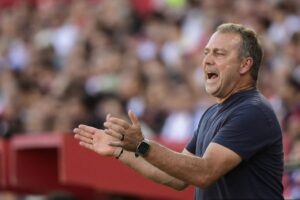 Hansi Flick Evaluasi Performa Bek Sayap Barcelona Setelah Kekalahan Telak dari Atletico Madrid