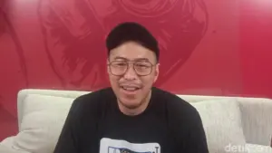 Pandji Pragiwaksono Ungkap Belum Ada Komunikasi dengan Raffi Ahmad Usai ‘Mens Rea’ Singgung Nama Artis