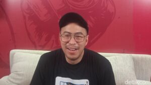 Pandji Pragiwaksono Ungkap Belum Ada Komunikasi dengan Raffi Ahmad Usai ‘Mens Rea’ Singgung Nama Artis