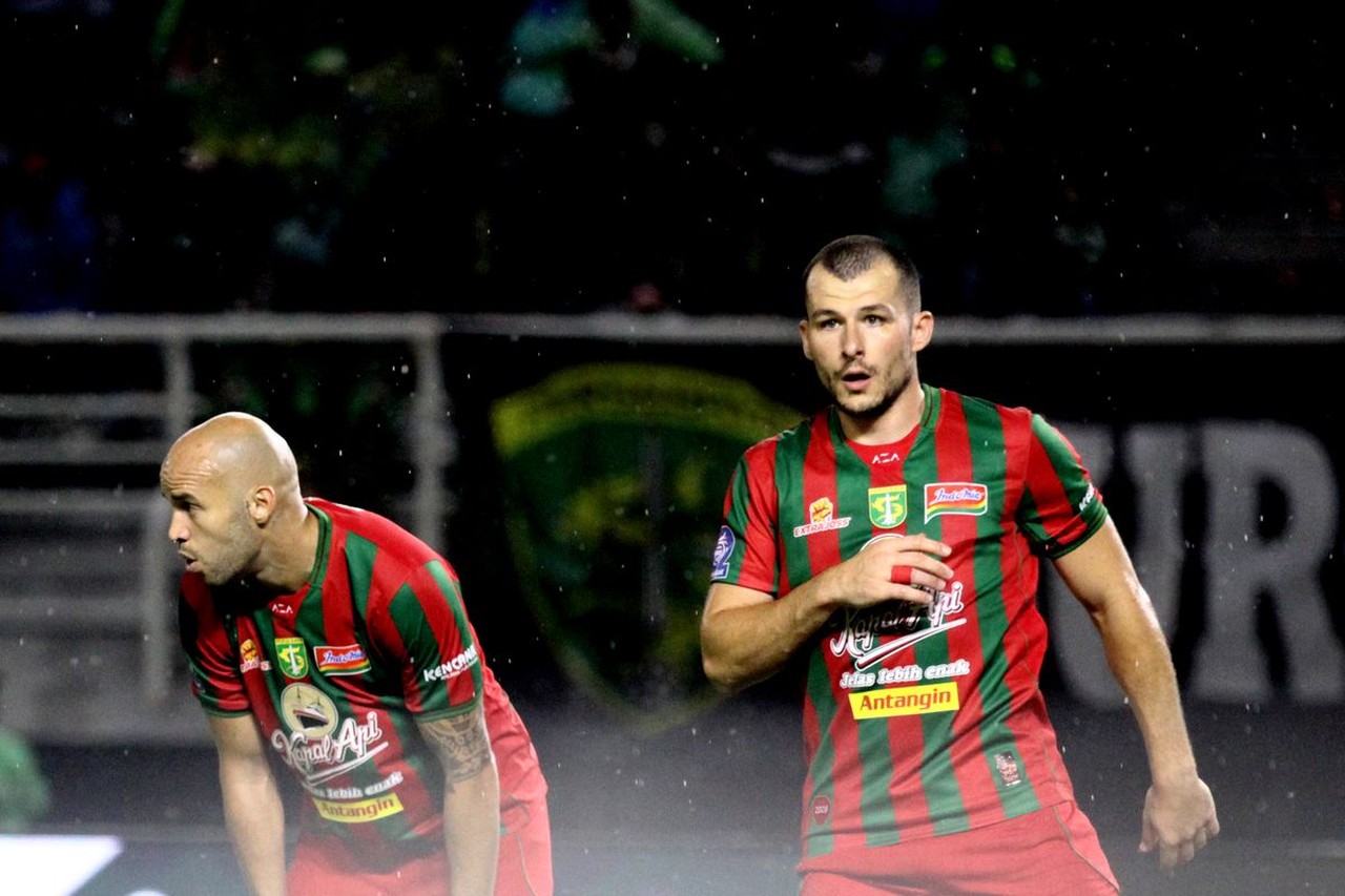 Persebaya Siapkan Strategi Khusus Tanpa Bruno Paraiba, Bernardo Tavares Soroti Motivasi Tinggi Persijap Persebaya Siapkan Strategi Khusus Tanpa Bruno Paraiba, Bernardo Tavares Soroti Motivasi Tinggi Persijap