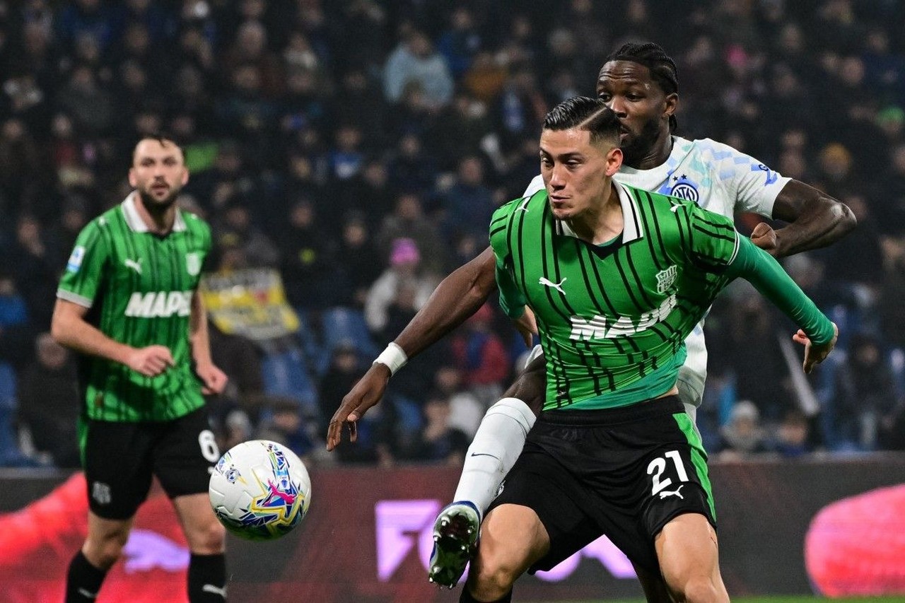 Sassuolo Libas Verona 3-0, Jay Idzes Ungkap Performa Solid dengan Rating Tinggi di Lini Pertahanan Sassuolo Libas Verona 3-0, Jay Idzes Ungkap Performa Solid dengan Rating Tinggi di Lini Pertahanan